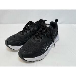 Nike Ryz 365 2 Women's Black/White Sneakers - Size 9